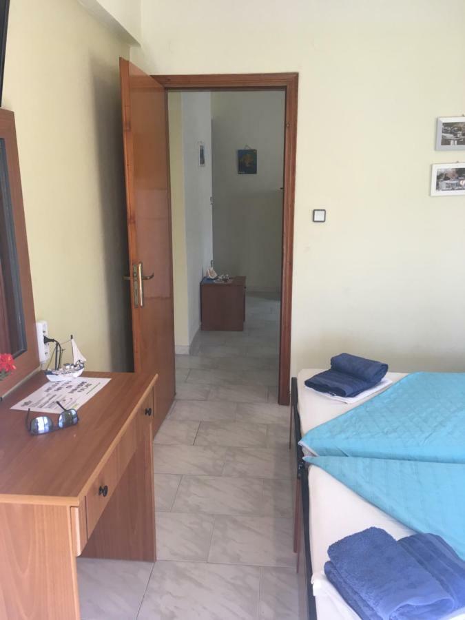 Dionisos Blue Lejlighedshotel Paralia Dionisiou Eksteriør billede